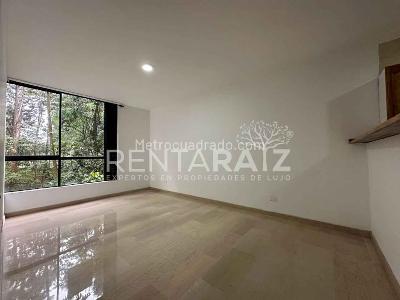 Apartamento de 2 alcobas en venta en El Poblado, Medellín, 80 m² · foto 2 de 12