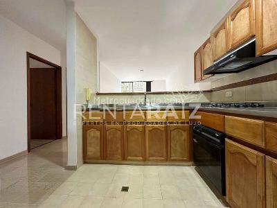 Apartamento de 2 alcobas en venta en El Poblado, Medellín, 80 m² · foto 4 de 12