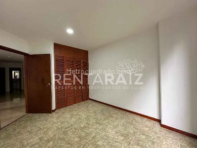 Apartamento de 2 alcobas en venta en El Poblado, Medellín, 80 m² · foto 6 de 12