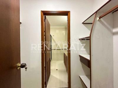 Apartamento de 2 alcobas en venta en El Poblado, Medellín, 80 m² · foto 11 de 12