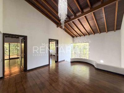 Casa de 5 alcobas en venta en El Poblado, Medellín, 600 m² · foto 15 de 20