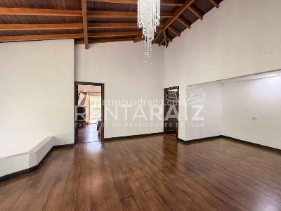 Casa de 5 alcobas en venta en El Poblado, Medellín, 600 m² · foto 16 de 20