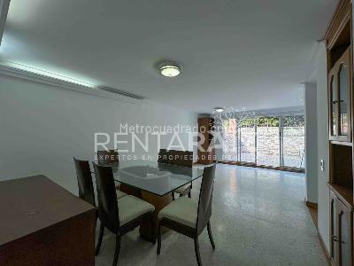 Casa de 4 alcobas en venta en Castropol, Medellín, 187 m² · foto 2 de 20