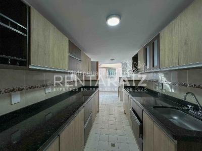 Casa de 4 alcobas en venta en Castropol, Medellín, 187 m² · foto 5 de 20