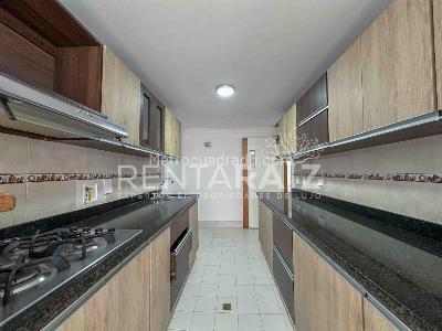 Casa de 4 alcobas en venta en Castropol, Medellín, 187 m² · foto 6 de 20