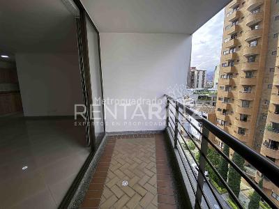 Apartamento en venta en Laureles, Medellín · foto 9 de 20