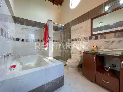 Casa en venta en Loma De Las Brujas, Envigado · foto 19 de 20