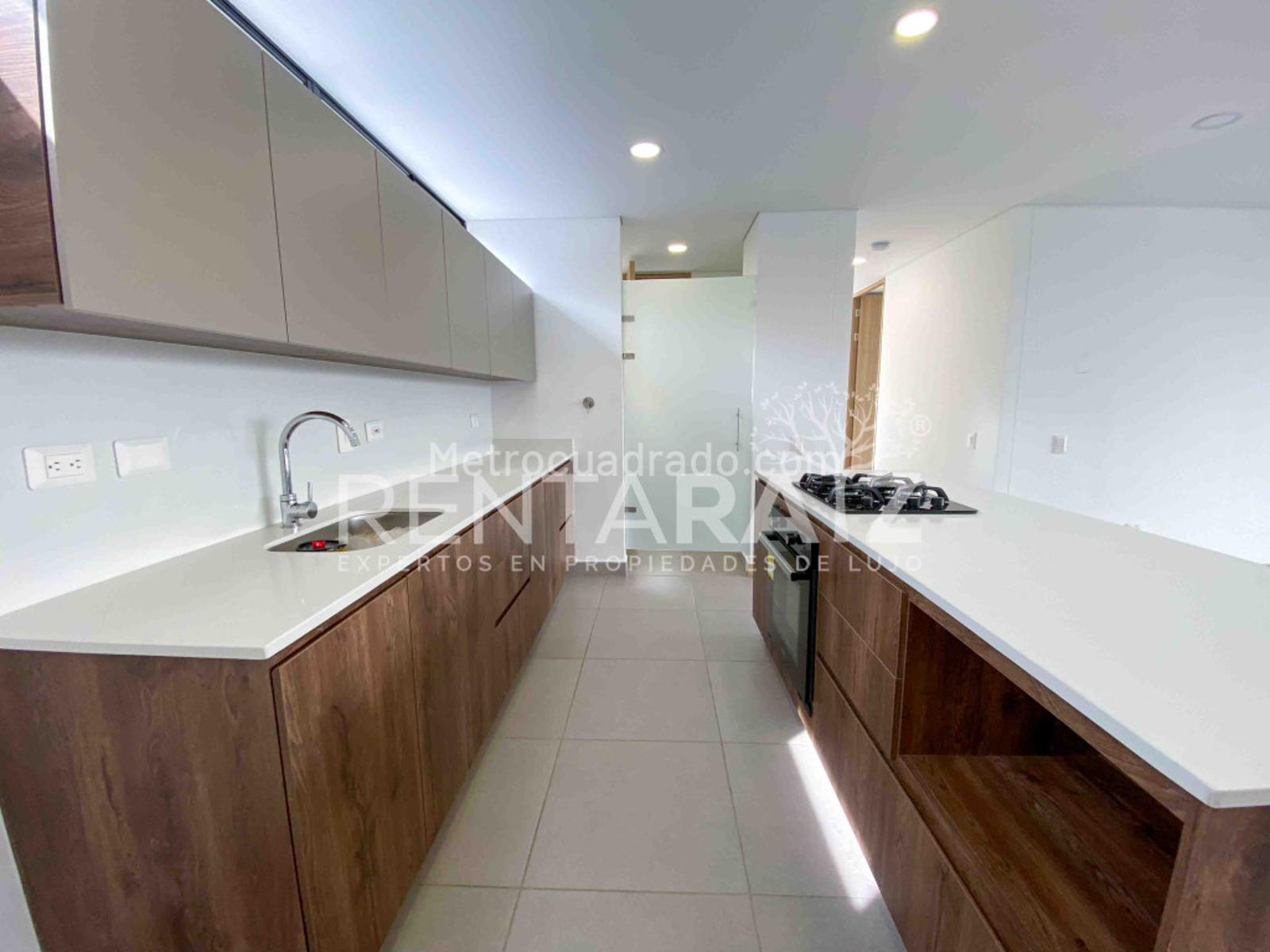 Apartamento de 3 habitaciones en arriendo en El Tesoro, Medellín — imagen 1 de 20