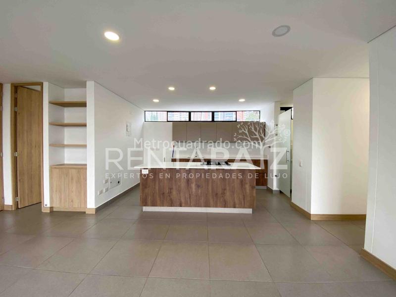 Apartamento Amplio de 3 Alcobas en El Tesoro - 3