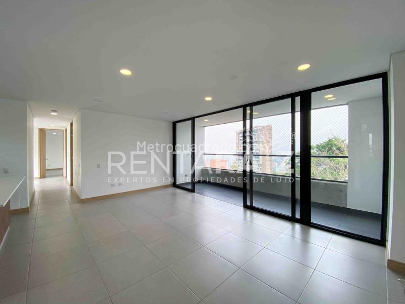 Apartamento Amplio de 3 Alcobas en El Tesoro - 7