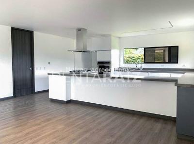 Casa de 5 alcobas en venta en Alto De Palmas, Envigado, 360 m² · foto 4 de 15