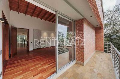 Casa de 4 alcobas en venta en Los Balsos, Medellín, 402 m² · foto 3 de 20