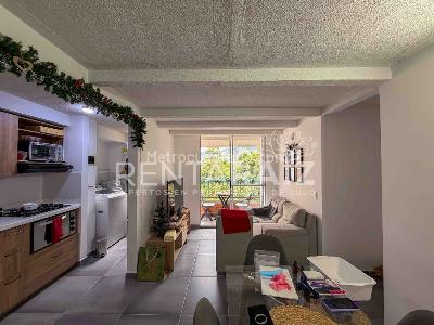 Apartamento de 2 alcobas en venta en San Jose, Sabaneta, 56 m² · foto 2 de 17