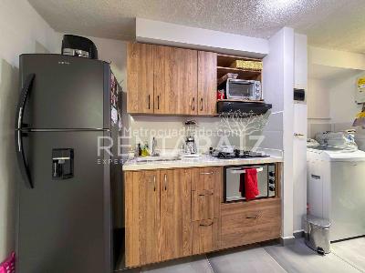 Apartamento de 2 alcobas en venta en San Jose, Sabaneta, 56 m² · foto 4 de 17