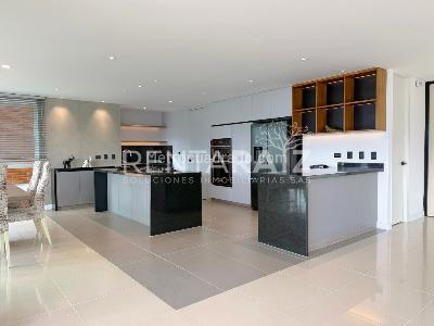 Apartamento de 3 alcobas en arriendo en Santa Maria De Los Angeles, Medellín, 289 m² · foto 3 de 20