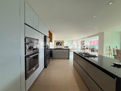 Apartamento de 3 alcobas en arriendo en Santa Maria De Los Angeles, Medellín, 289 m² · foto 7 de 20