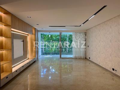 Casa de 3 alcobas en venta en Loma Del Chocho, Envigado, 304 m² · foto 3 de 20