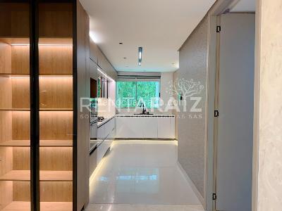 Casa de 3 alcobas en venta en Loma Del Chocho, Envigado, 304 m² · foto 5 de 20
