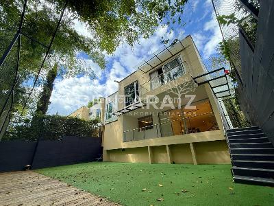 Casa de 3 alcobas en venta en Loma Del Chocho, Envigado, 304 m² · foto 11 de 20