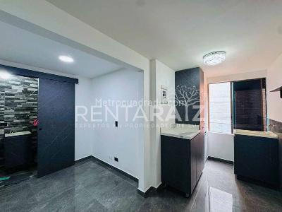 Apartamento de 4 alcobas en venta en Laureles, Medellín, 206 m² · foto 3 de 17