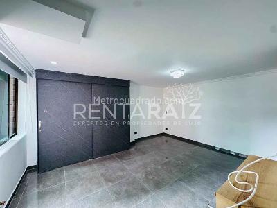 Apartamento de 4 alcobas en venta en Laureles, Medellín, 206 m² · foto 10 de 17