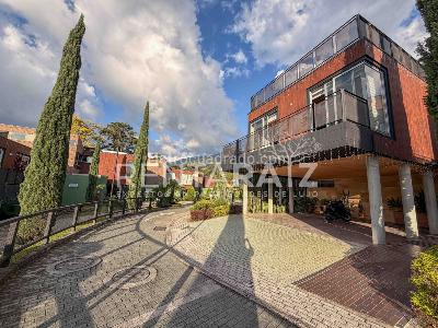 Casa de 4 alcobas en venta en La Calleja, Envigado, 343 m² · foto 5 de 20