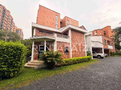 Casa de 4 alcobas en venta en Otra Parte, Envigado, 360 m² · foto 2 de 20