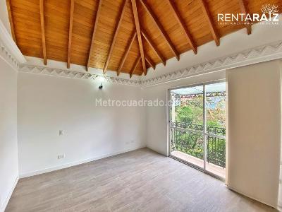 Casa de 4 alcobas en venta en San Lucas, Medellín, 735 m² · foto 14 de 20
