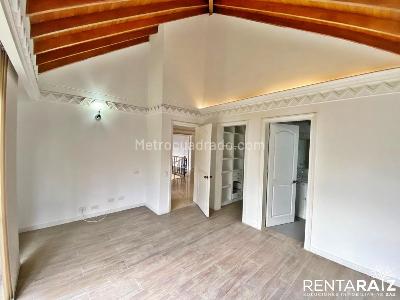 Casa de 4 alcobas en venta en San Lucas, Medellín, 735 m² · foto 15 de 20