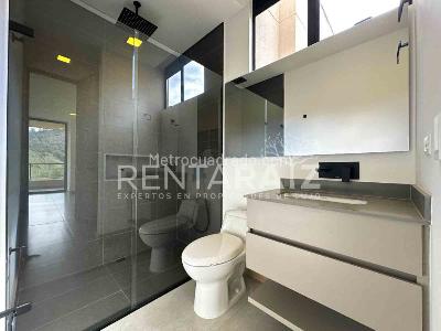 Casa de 3 alcobas en arriendo en Vereda Sajonia, Rionegro, 328 m² · foto 9 de 20