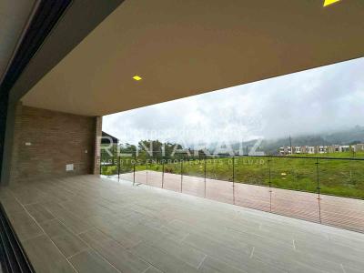 Casa de 3 alcobas en venta en Sajonia, Rionegro, 334 m² · foto 19 de 20