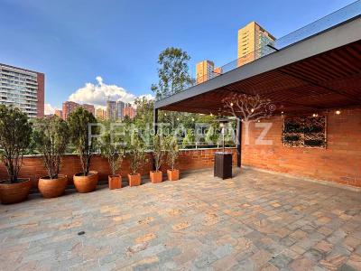Apartamento de 3 alcobas en venta en El Poblado, Medellín, 200 m² · foto 2 de 20
