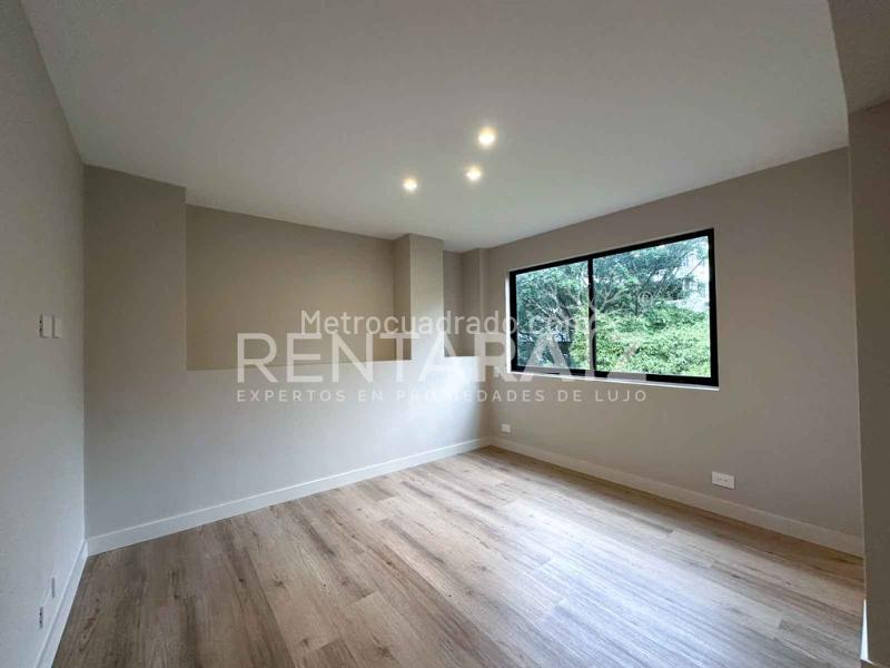 Apartamento Remodelado de 3 Alcobas en Loma de Los González - 3