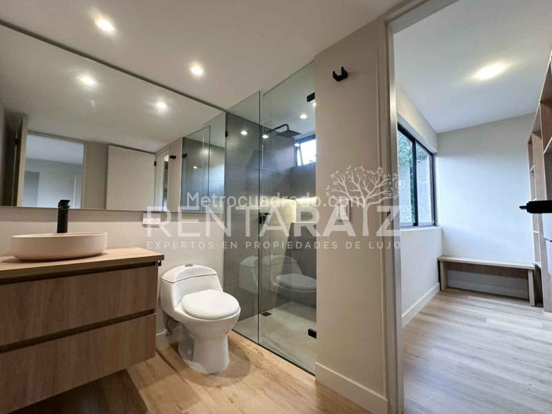 Apartamento Remodelado de 3 Alcobas en Loma de Los González - 6