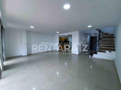 Casa de 3 alcobas en venta en Loma Benedictinos, Envigado, 153 m² · foto 6 de 20
