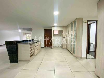 Casa de 3 alcobas en venta en Los Benedictinos, Envigado, 274 m² · foto 7 de 20