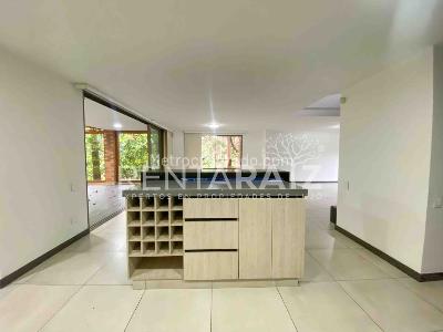 Casa de 3 alcobas en venta en Los Benedictinos, Envigado, 274 m² · foto 8 de 20