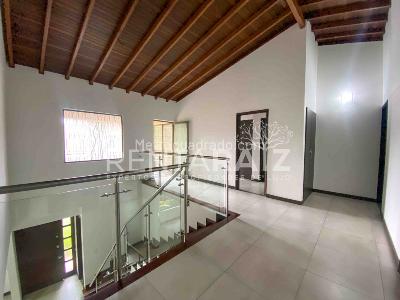 Casa de 3 alcobas en venta en Los Benedictinos, Envigado, 274 m² · foto 18 de 20