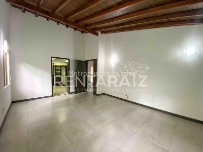 Casa de 3 alcobas en venta en Los Benedictinos, Envigado, 274 m² · foto 20 de 20