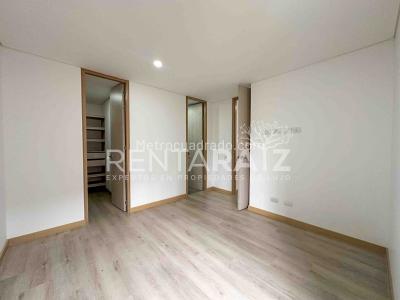 Apartamento de 2 alcobas en venta en Loma De Las Brujas, Envigado, 83 m² · foto 18 de 20
