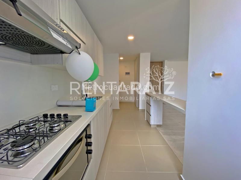 Elegant 3BR Apartment for First-Time Use in Suramérica - 6