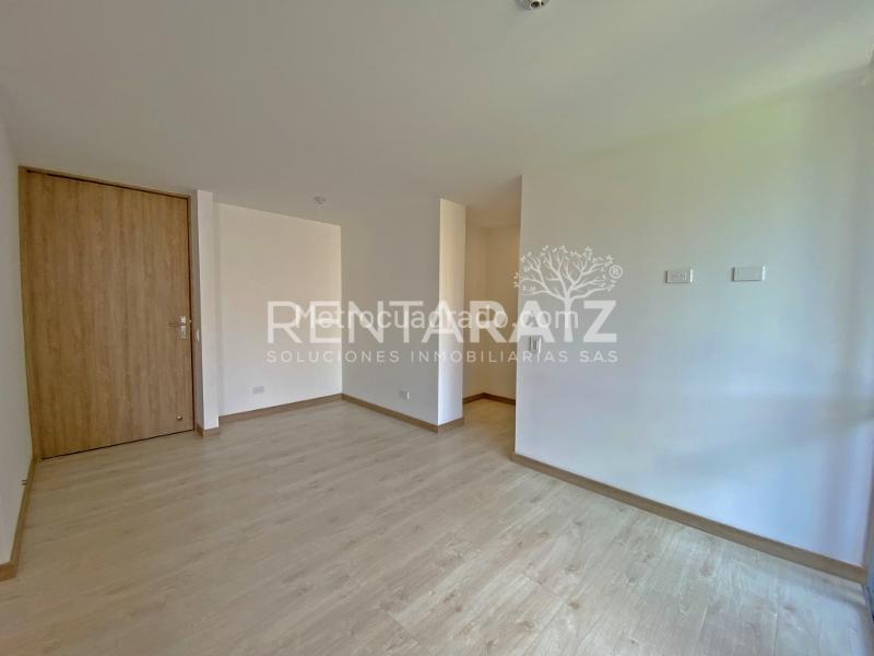 Elegant 3BR Apartment for First-Time Use in Suramérica - 9