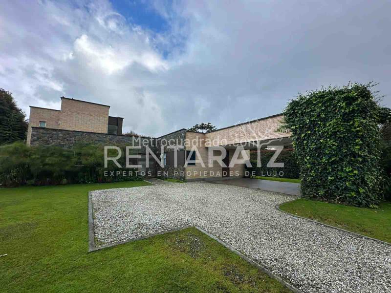 Spectacular 3BR House for Rent in Alto de las Palmas