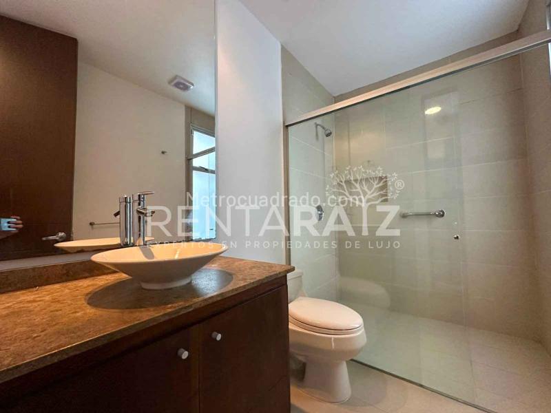 Spectacular 3BR House for Rent in Alto de las Palmas - 9