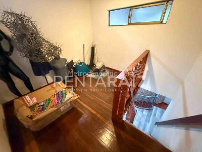 Casa de 3 alcobas en venta en La Inmaculada, Envigado, 300 m² · foto 4 de 20