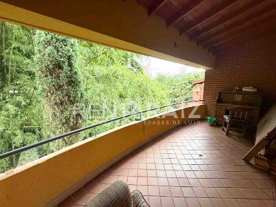 Casa de 3 alcobas en venta en La Inmaculada, Envigado, 300 m² · foto 13 de 20