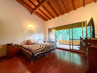 Casa de 3 alcobas en venta en La Inmaculada, Envigado, 300 m² · foto 14 de 20