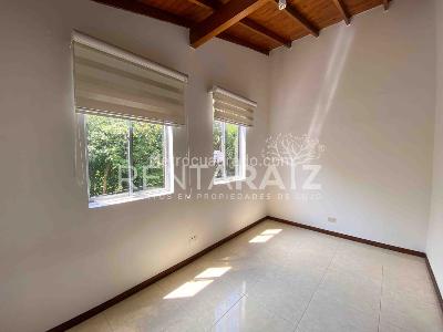 Casa de 4 alcobas en venta en La Mota, Medellín, 104 m² · foto 9 de 20