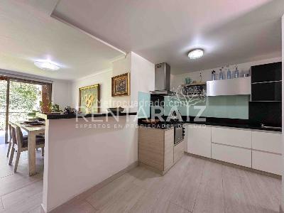 Casa de 3 alcobas en venta en Intermedia, Envigado, 240 m² · foto 2 de 20