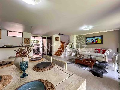 Casa de 3 alcobas en venta en Intermedia, Envigado, 240 m² · foto 9 de 20